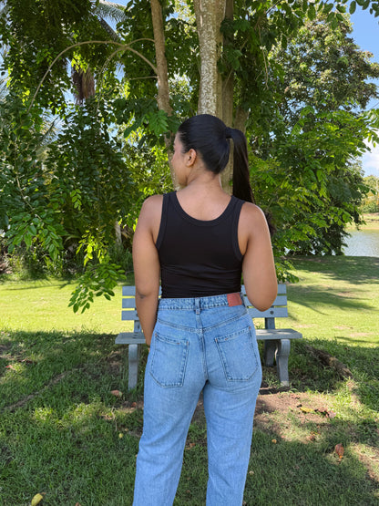 the essential tank top
