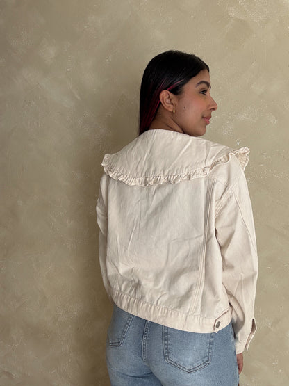 Chaqueta color crema