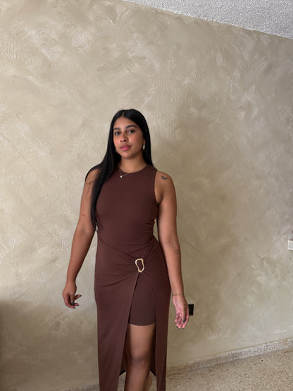 vestido dorado chocolate
