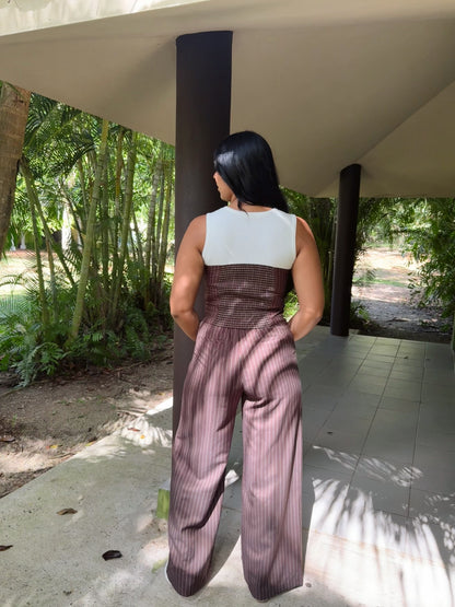 Brown structured set